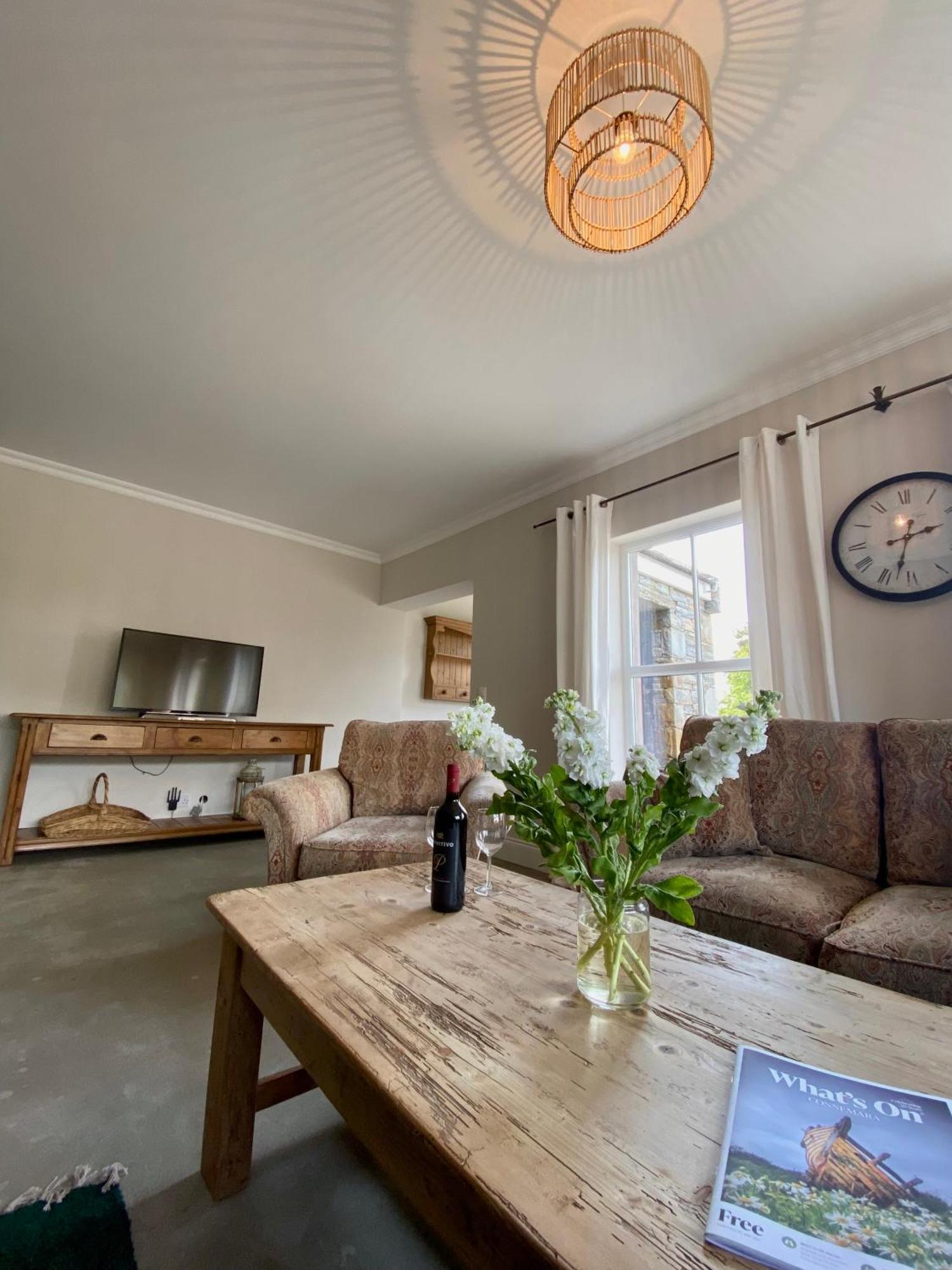 Shanakeever Farm - 3 Bedroom Apartment Кліфден Екстер'єр фото