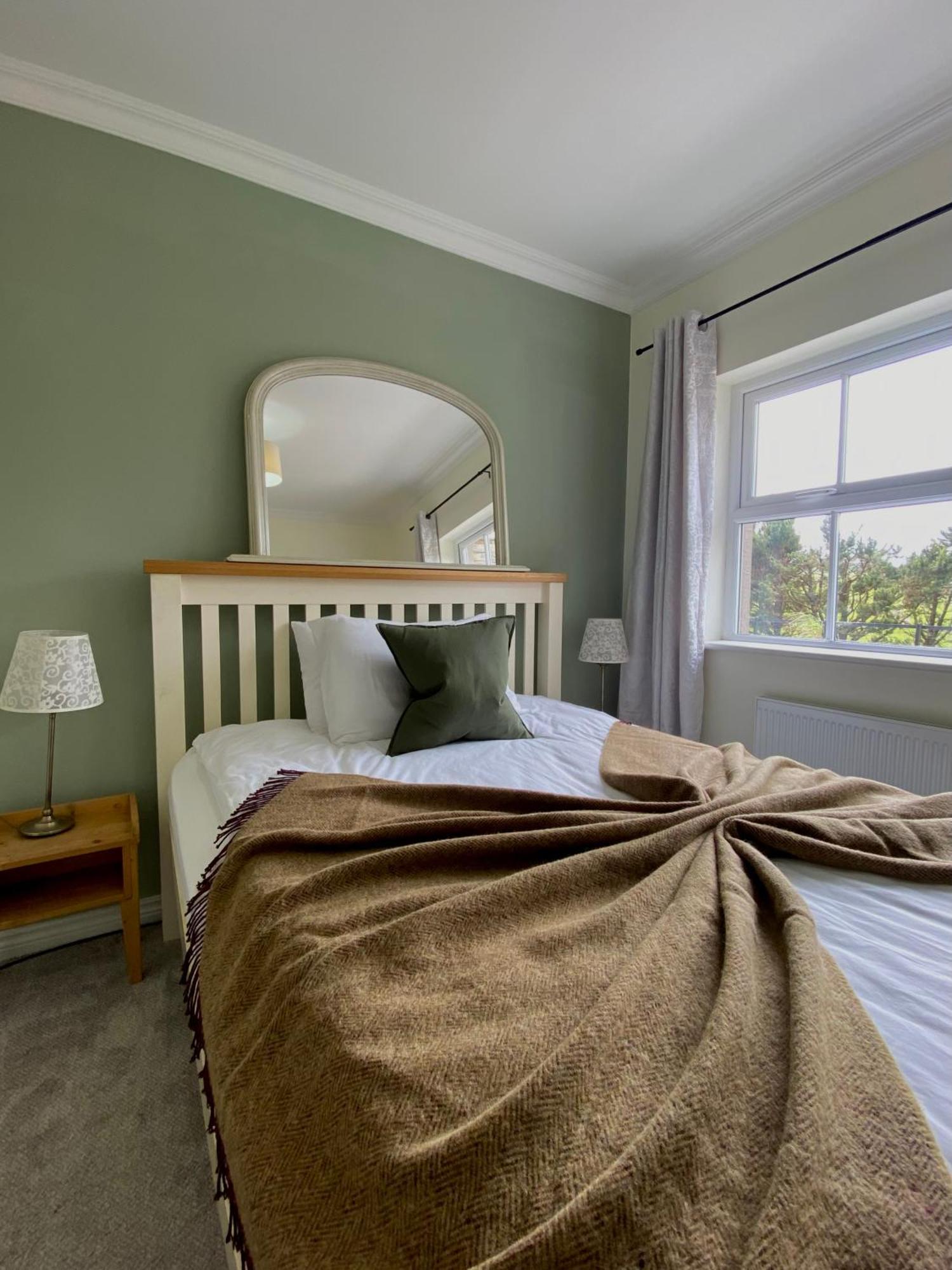 Shanakeever Farm - 3 Bedroom Apartment Кліфден Екстер'єр фото